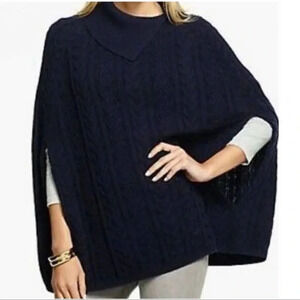 TALBOTS CABLE KNIT WOOL PONCHO IN NAVY BLUE